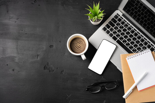 trading mentor showcasing consultation session